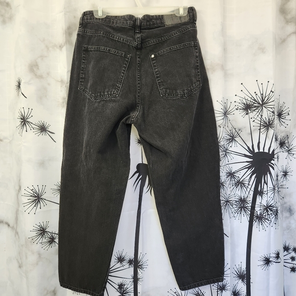 H&M Mom Loose-fit Ultra High Jeans - Picture 4 of 4